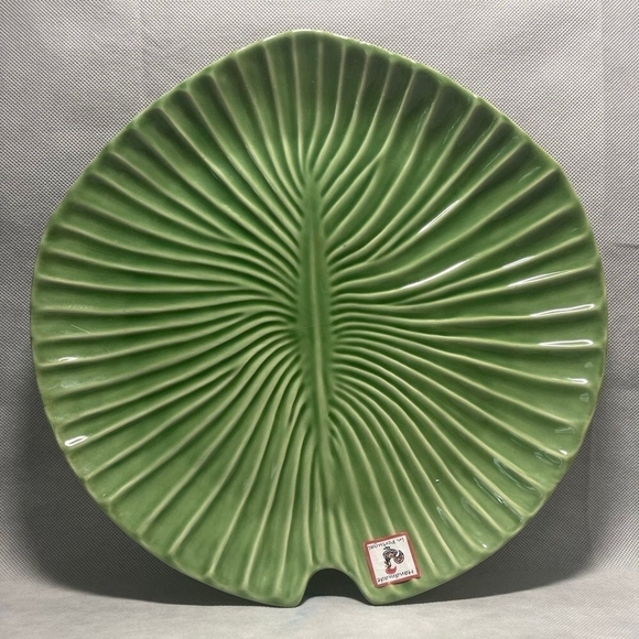 New Platter OLFAIRE Portugal Lily Pad Tray Green Glazed Ceramic Plate Food Tray - Picture 6 of 7